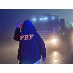 Baixa visibilidade: PRF alerta para segurança nas rodovias em dias de neblina